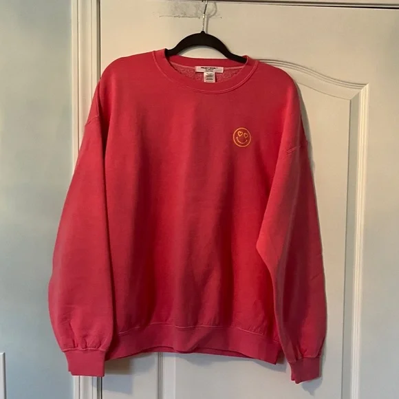 Project Social T Pink Oversized Sweatshirt With Yellow Happy Face Sz L/XL EUC - Picture 1 of 6